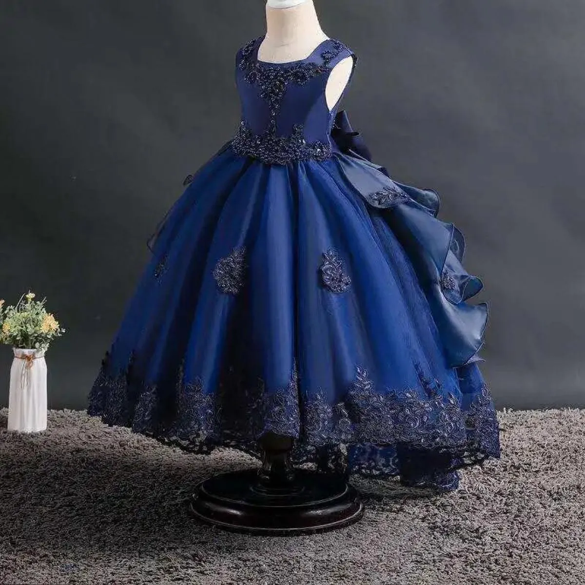 Nuovo elegante abito da festa per ragazza, splendido abito da ballo, grande abito collettivo per festa di laurea, 4 principi di